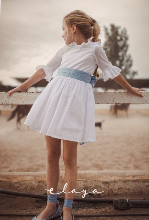 Vestido plumeti algodón MINI OLIMPIA MF (2-14 Años). Blanco-azul. Plazo de entrega 45 días.