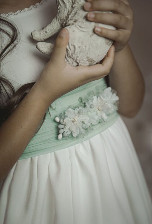 Tocado flores 26109AD  tonos verdes