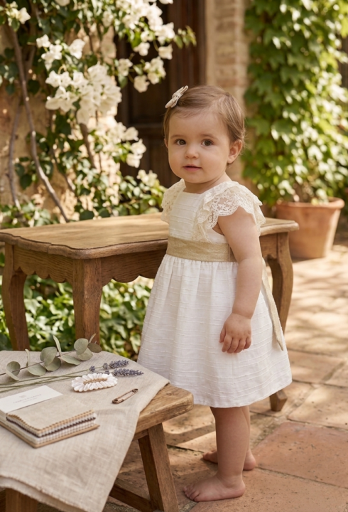 Vestido bebe rustico Abril. Capota y braga a parte.  (3m-24m)