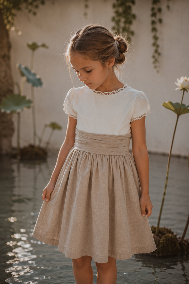 chic-and-chic-arras-nina-elaya-luz-tostado.png