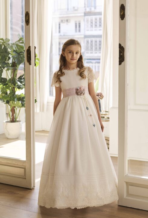 chic-and-chic-comunion-nina-carmy-R901_ROSA_CLARA_1.jpg