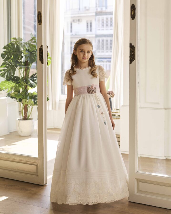 chic-and-chic-comunion-nina-carmy-R901_ROSA_CLARA_1.jpg