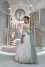 chic-and-chic-comunion-nina-elaya-ATENEA-8.jpg