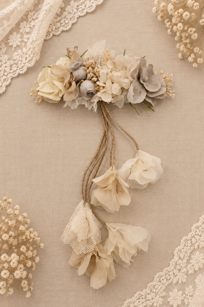 chic-and-chic-comunion-complementos-26106AD-BEIGE.png