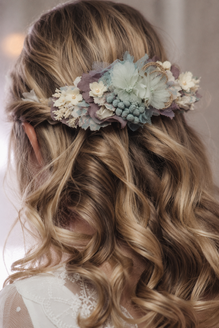 chic-and-chic-comunion-complementos-27101C-MALVA-1.png